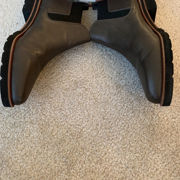 Franco Sarto Chelsea Boots  9M - Picture 4 of 7